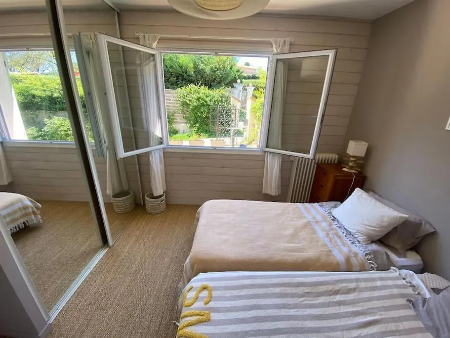 Haut De Villa Mouans-Sartoux 0*,  France